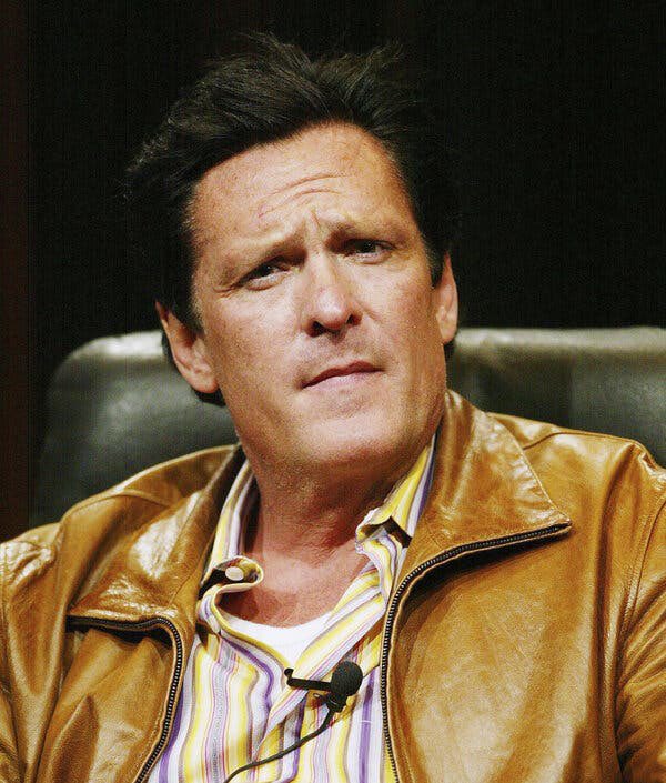 Adiós a Michael Madsen, gran actor eclipsado por una exhaustiva  serie B pero brillando con Tarantino, sin olvidar Wyatt Earp, el remake de La huida o Thelma &amp;Louise. Me encanta liberado en su golfo busca aliens de Species. Su Mr. Blonde de Reservoir Dogs es historia del cine.