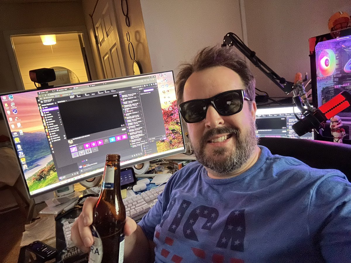 Having some drinks and playing Clair Obscur: Expedition 33 for the first time.
Come join us!

#ClairObscurExpedition33
#America