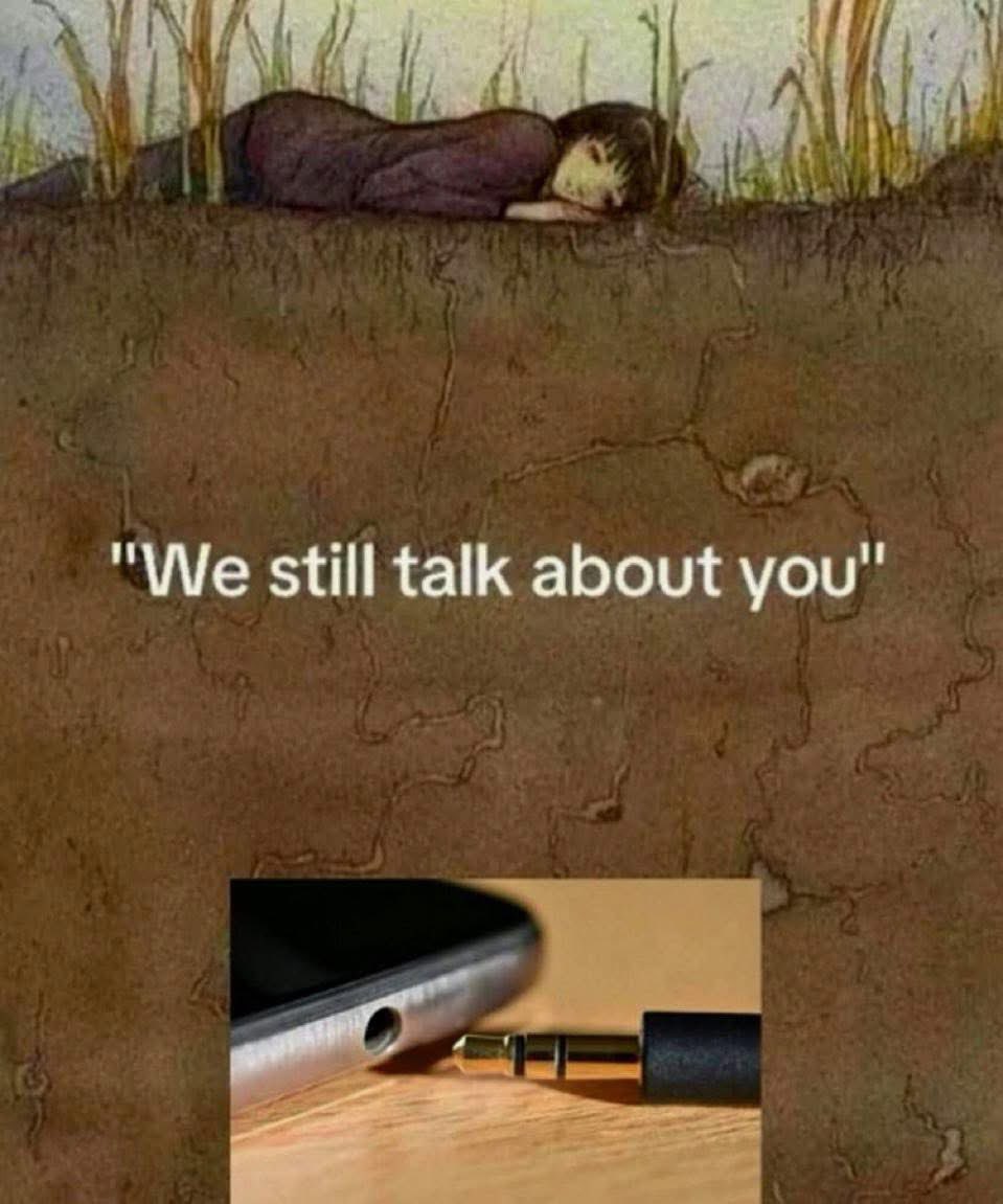 $𝔩𝔞𝔭☃️ (@slvppy) on Twitter photo 