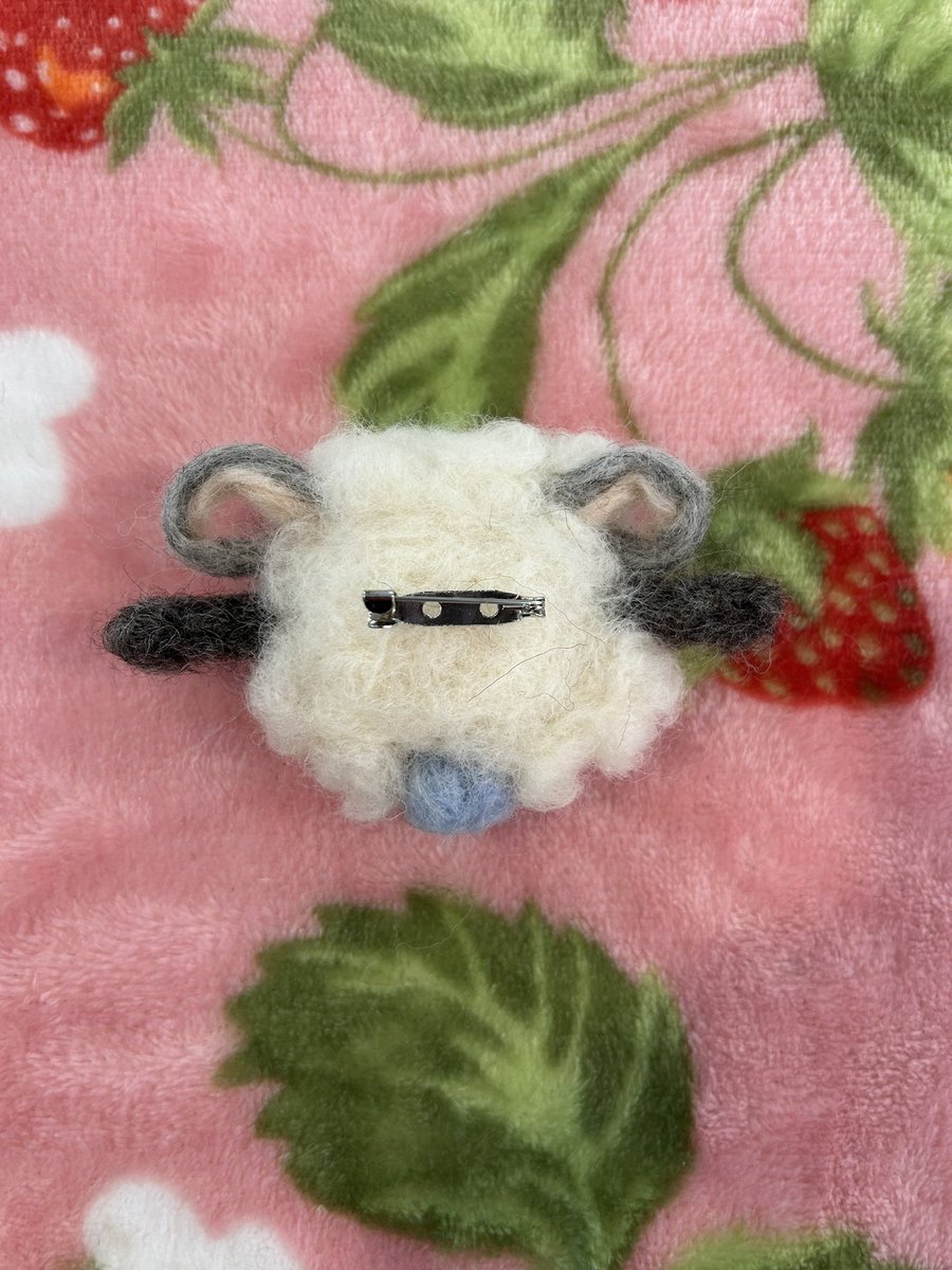 Laura Sakura 🌵 (@cactusalien) on Twitter photo Here’s my handcraft submission for the Rune Factory: Guardians of Azuma Fanworks Contest ✨
<a href="/marveloususa/">Marvelous USA</a> <a href="/RuneFactory/">Rune Factory</a>
Now I can pin Woolby and take him with me!
#RuneFactory #RuneFactoryGuardiansofAzuma Here’s my handcraft submission for the Rune Factory: Guardians of Azuma Fanworks Contest ✨
<a href="/marveloususa/">Marvelous USA</a> <a href="/RuneFactory/">Rune Factory</a>
Now I can pin Woolby and take him with me!
#RuneFactory #RuneFactoryGuardiansofAzuma