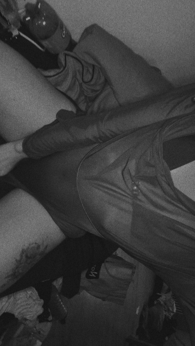 kendall_cssa's tweet photo. Who tf is this gorg whore? https://t.co/p0OwfvlPjC