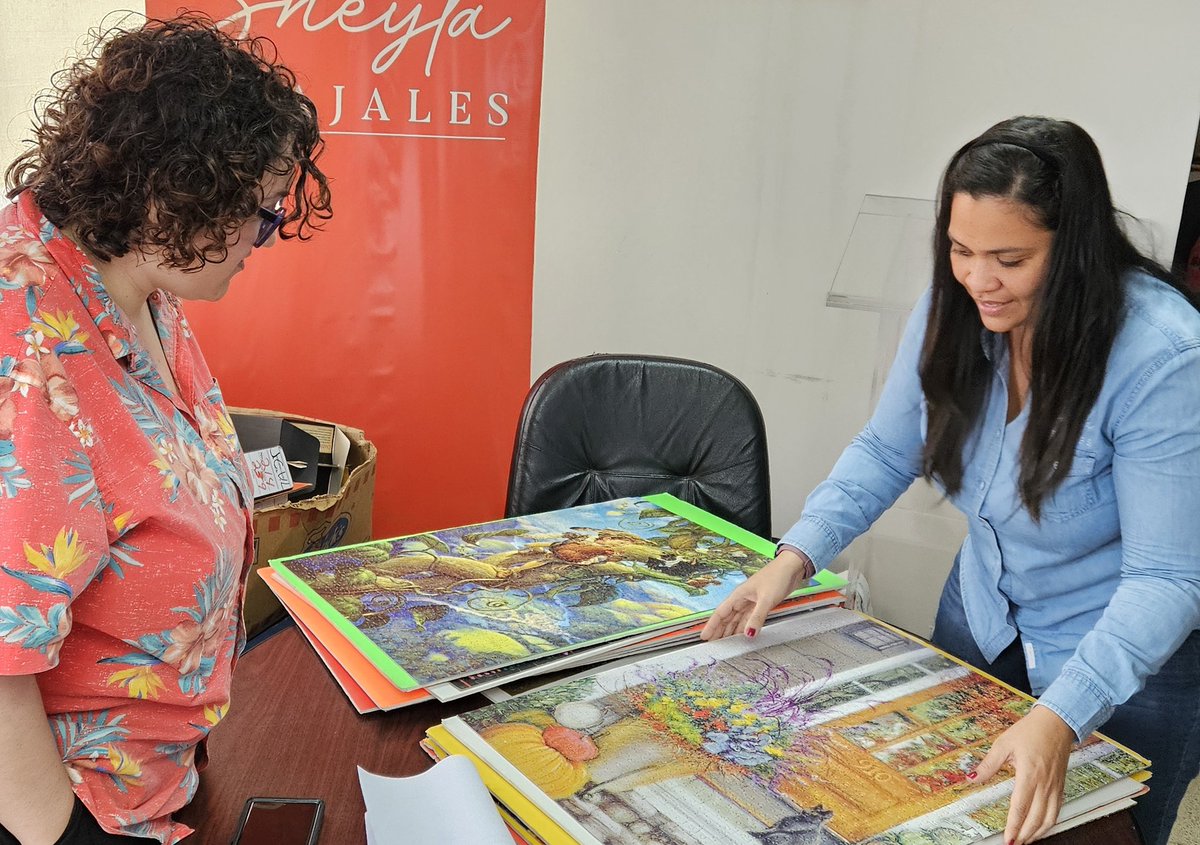 Desde Curundú hasta San Miguelito, tejemos redes para florecer juntas. 🌺 Gracias a @sheylagrajales por creer en el poder del liderazgo comunitario de las mujeres. ¡La Escuela Cimufiana próximamente en Victoriano Lorenzo! #CIMUF  #MujeresQueTransforman #liderazgocomunitario