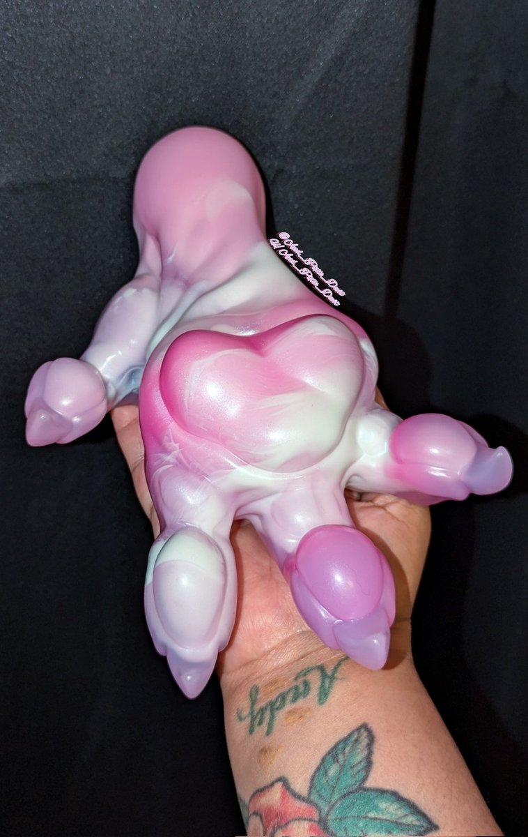 My last TWH purchase. I've had them awhile but just wasn't ready to share them and except that TWH is really gone. 😞💔 
They've been one of my absolute favorite companies since I came across them and they mean a lot to me. I will miss them greatly 🥹💜