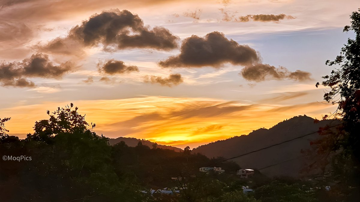 moqjazz's tweet image. A pesar de tener el reloj en mi contra, pude llegar a captar este momento. #sunset @adamonzon @AWA_013 @DeborahTiempo @BoricuaVasca @EliRobainaTV @Fernando_AF14 @CycloforumsPR @KevinDelbrey @GuaybanaJota @SusanSoltero @mateo_ams @SLopezTiempo @Jota_Jota_pr @NWSSanJuan @bredle