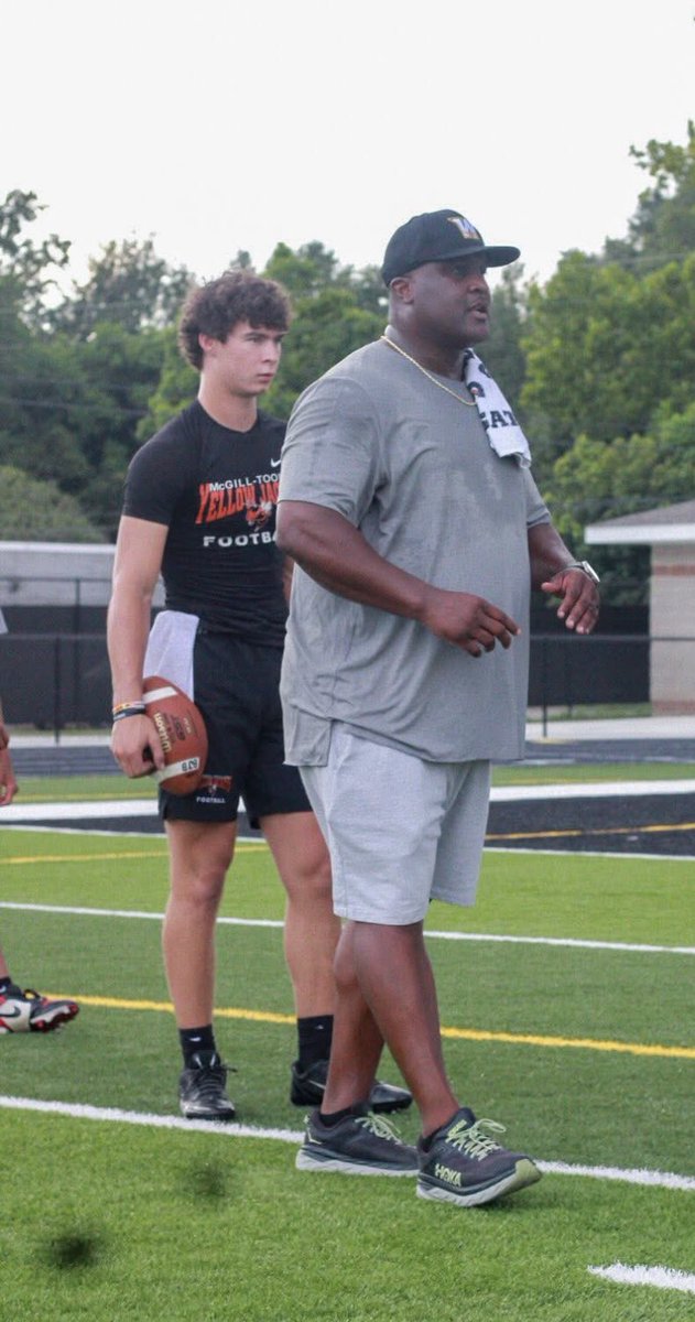 McT Football (@mctjacketsfb) on Twitter photo McGill-Toolen QB Blane Barre <a href="/blanebarre17/">Blane Barre</a> getting his work in with Coach Tee Martin of the Baltimore Ravens <a href="/coachtee17/">Tee Martin</a> and Coach Carl Jackson of 251 Family 7v7 <a href="/CoachJackson251/">Carl Jackson</a> .
Keep Grinding!
#WhoAreWeMcT McGill-Toolen QB Blane Barre <a href="/blanebarre17/">Blane Barre</a> getting his work in with Coach Tee Martin of the Baltimore Ravens <a href="/coachtee17/">Tee Martin</a> and Coach Carl Jackson of 251 Family 7v7 <a href="/CoachJackson251/">Carl Jackson</a> .
Keep Grinding!
#WhoAreWeMcT