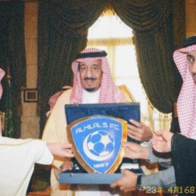 iFalcon10's tweet photo. ولهذا سُمي الهلال بالملكي نادي الملوك والامراء 💙 https://t.co/RYdFZUQe2T
