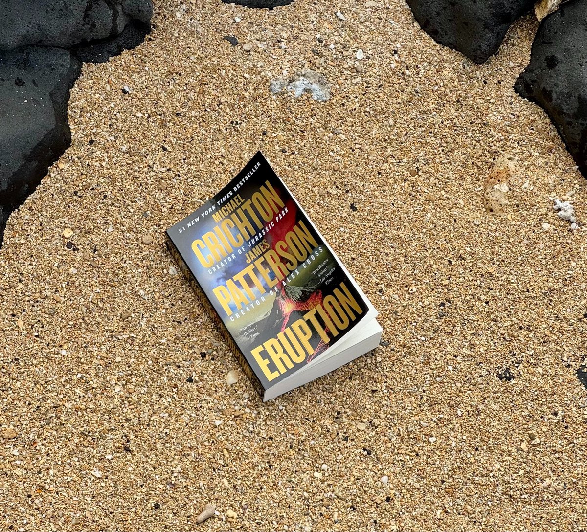 CrichtonBooks's tweet image. We are hitting the beach for the long weekend with a paperback copy of Michael Crichton and James Patterson's ERUPTION 🌊🌋

How do you mark your page while reading a paperback? Dog-ear it or bookmark?
_

@JP_Books  @HachetteUS  @littlebrown 
#MichaelCrichton #Crichton #Eruption