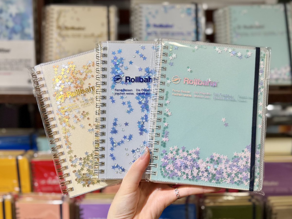 本日より「ロルバーン ポケット付メモ グリッター L」が発売です