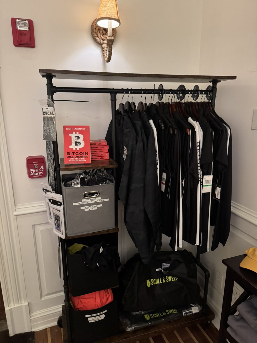 Taylor Barr (@taylorjbarr) on Twitter photo Came home to see someone orange-pilled my old rowing club and they are now selling #Bitcoin books in the gift shop
If it wasn’t <a href="/teddyfuse/">Teddy Fusaro</a> then idk who it was Came home to see someone orange-pilled my old rowing club and they are now selling #Bitcoin books in the gift shop
If it wasn’t <a href="/teddyfuse/">Teddy Fusaro</a> then idk who it was