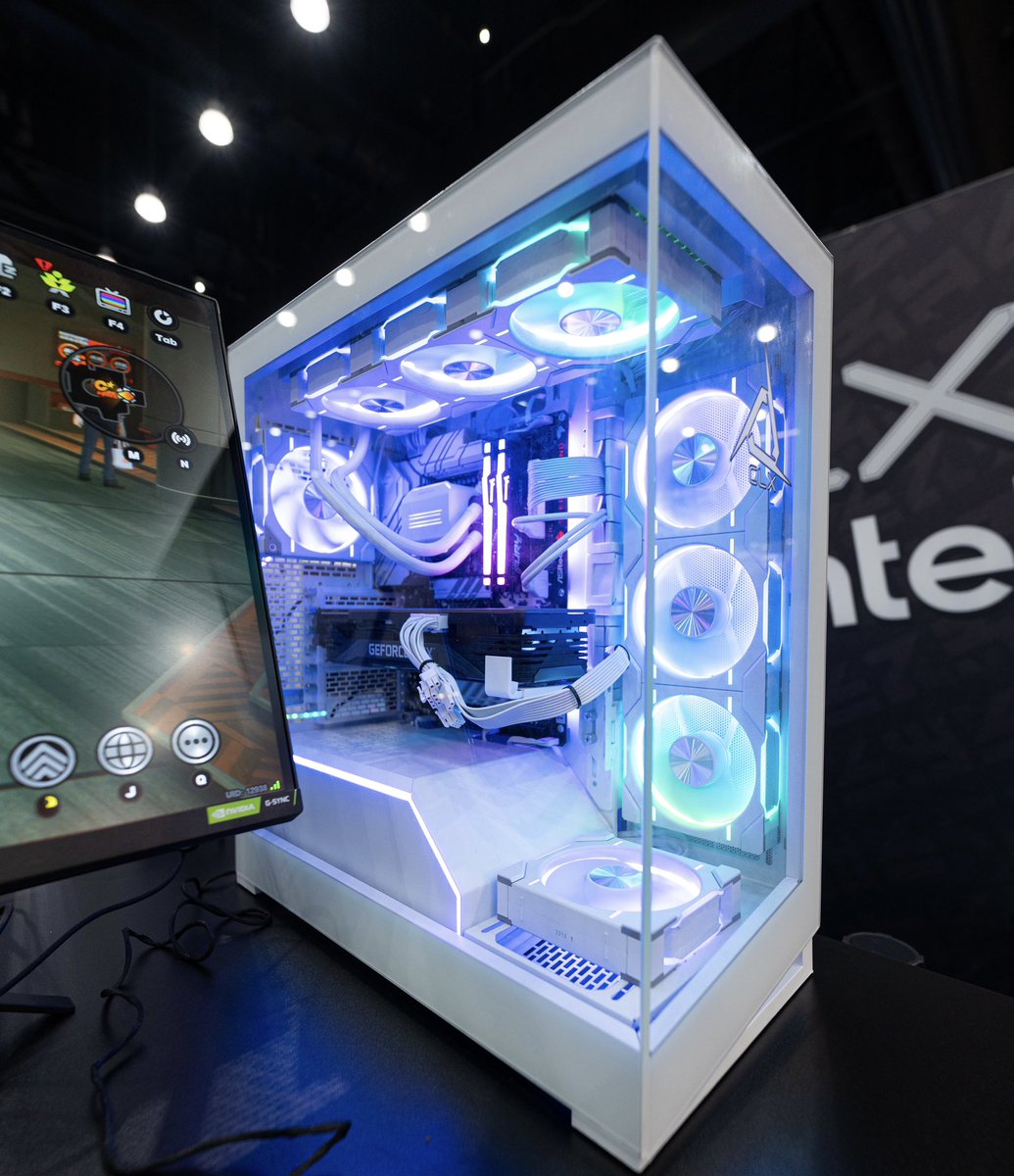 CLXGaming's tweet image. Such a great start to AX day 1 with @MDOTRAGE
See everyone tomorrow for more Zenless Zone Zero and Jane Doe pulls!
#CLXGaming #AnimeExpo2025