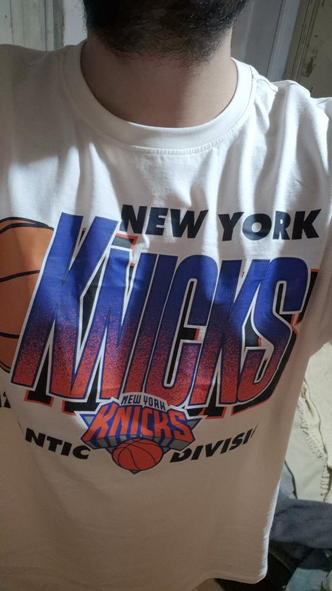 Me han bendecido con esta remera directamente desde los Estados Unidos. Ultra mega oversize. Soy el gordo mas feliz de todos.