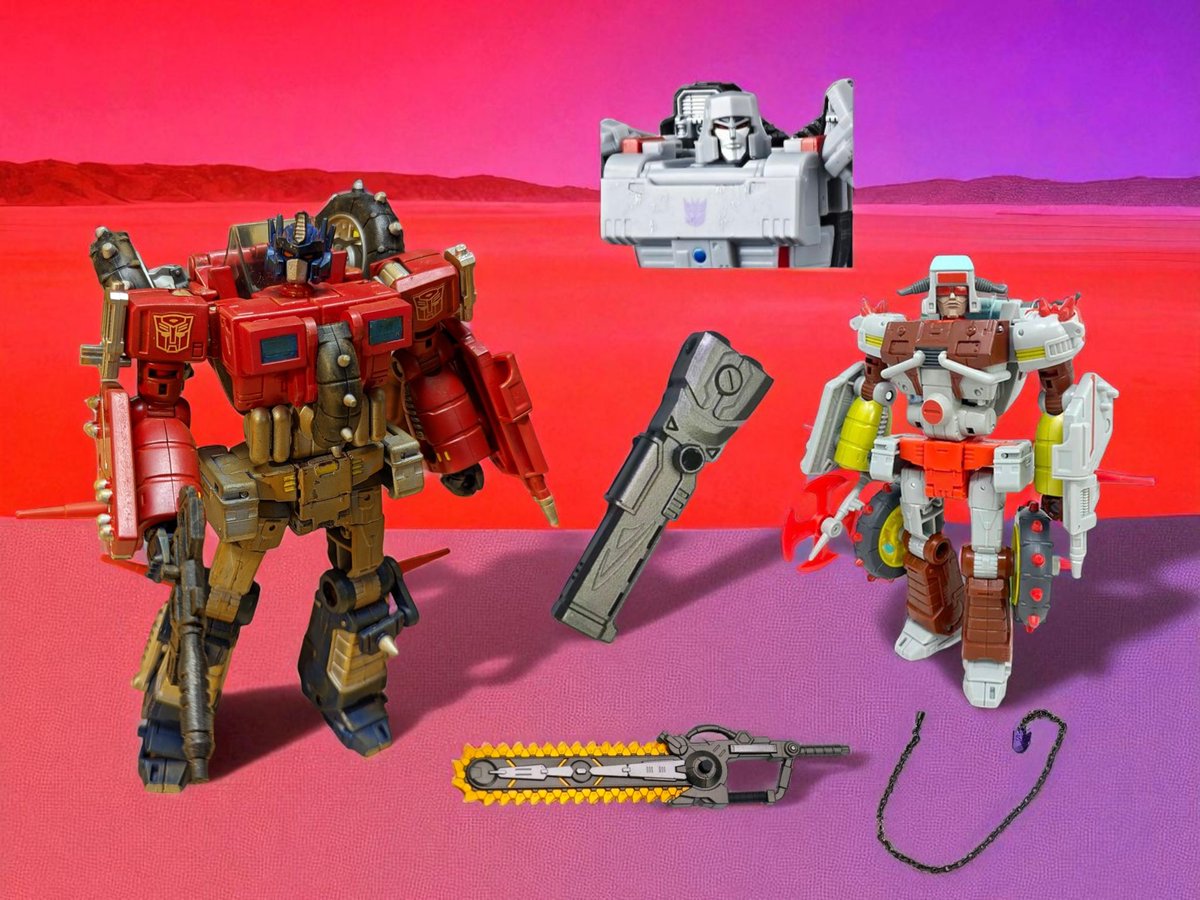 SwittCraft's tweet image. I built out an alternate timeline Junkion Prime where they took his body with them when they left Earth. I figured it was time to build out a Junkion Megatron as well.