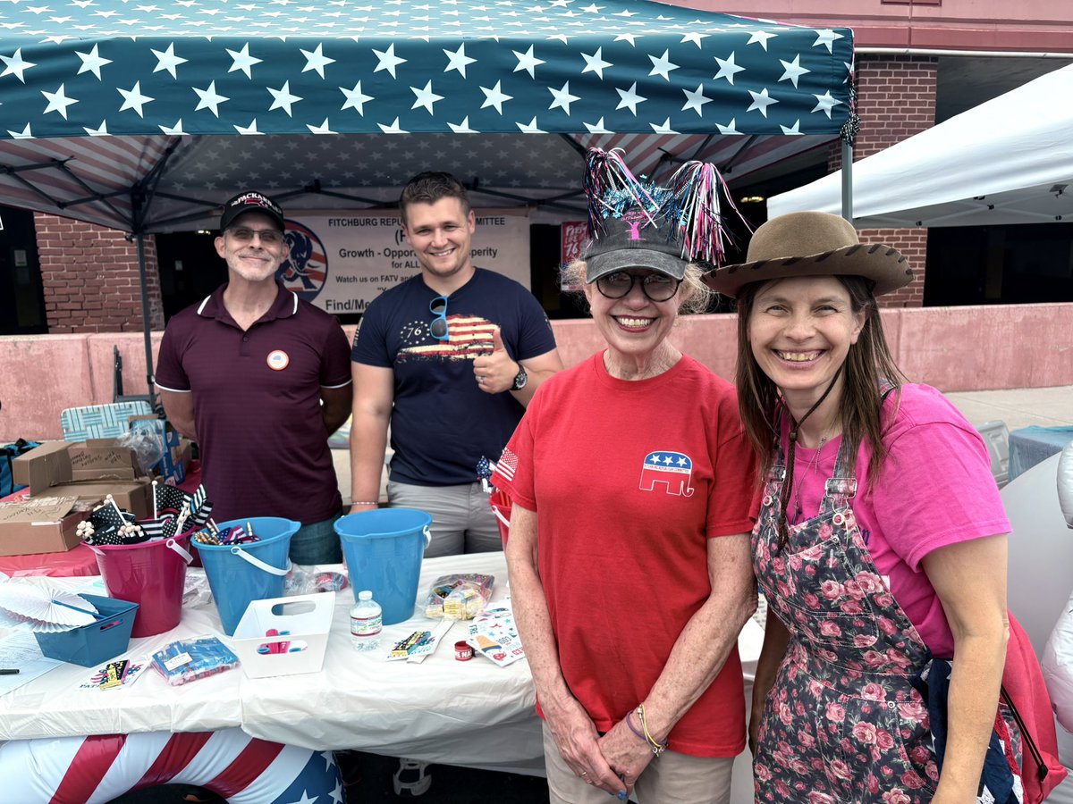 astpierre55's tweet image. Celebrating freedom isn’t once a year, it’s every day 🦅
Great opportunity being part of the Fitchburg Civics Day and getting more people involved with @TPUSA 🇺🇸 We aren’t waiting for the best to come, because it’s already here 🔥
#RedWhiteandBlue #CivicsDay #Conservatism