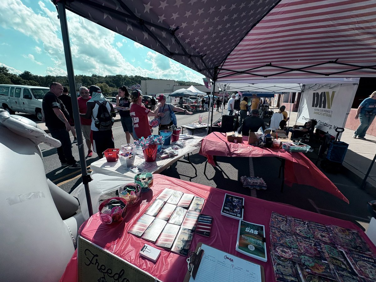 astpierre55's tweet image. Celebrating freedom isn’t once a year, it’s every day 🦅
Great opportunity being part of the Fitchburg Civics Day and getting more people involved with @TPUSA 🇺🇸 We aren’t waiting for the best to come, because it’s already here 🔥
#RedWhiteandBlue #CivicsDay #Conservatism