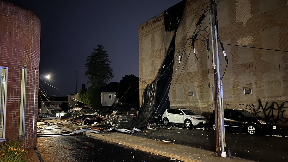 CoreyWelch's tweet image. Widespread storm damage across Fall River. Multiple reports of roof collapses and partial building/wall collapses around the city. A few police officers in just talked to said there’s so many damage reports, it’s hard to keep track right now. @wpri12