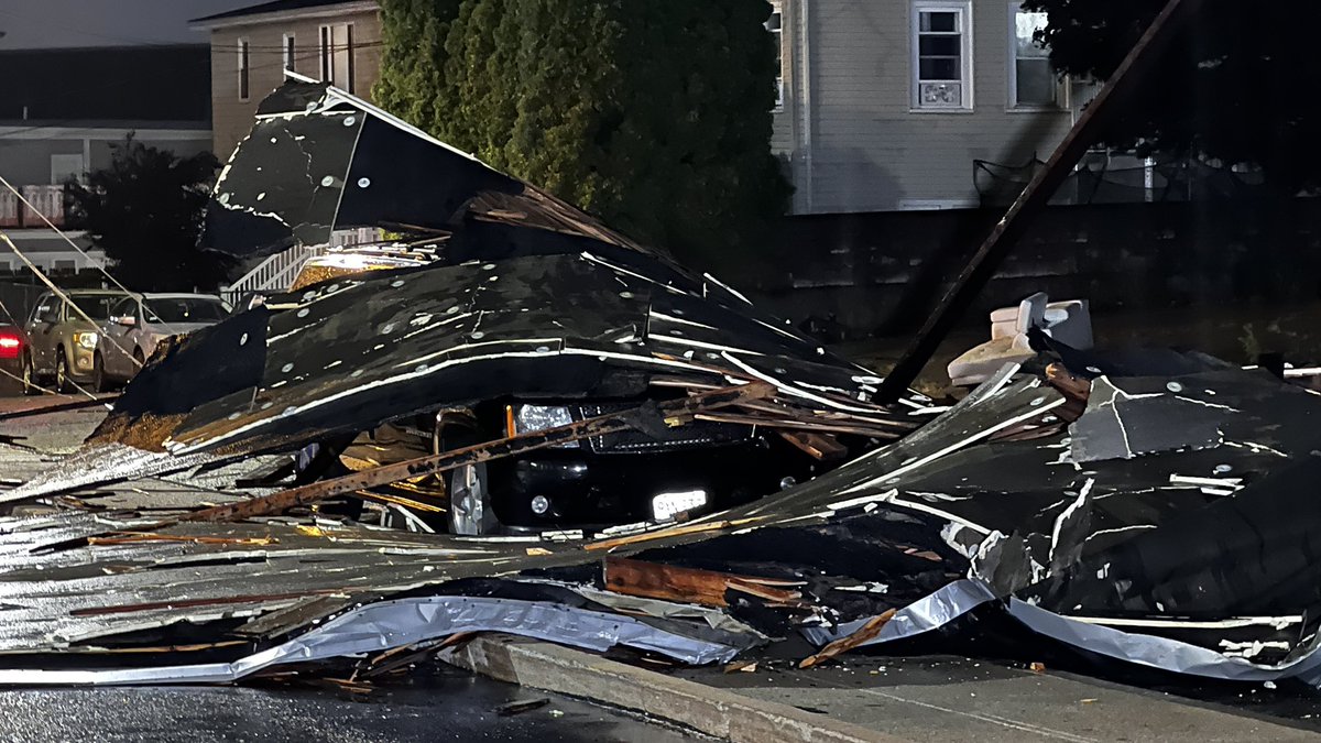 CoreyWelch's tweet image. Widespread storm damage across Fall River. Multiple reports of roof collapses and partial building/wall collapses around the city. A few police officers in just talked to said there’s so many damage reports, it’s hard to keep track right now. @wpri12