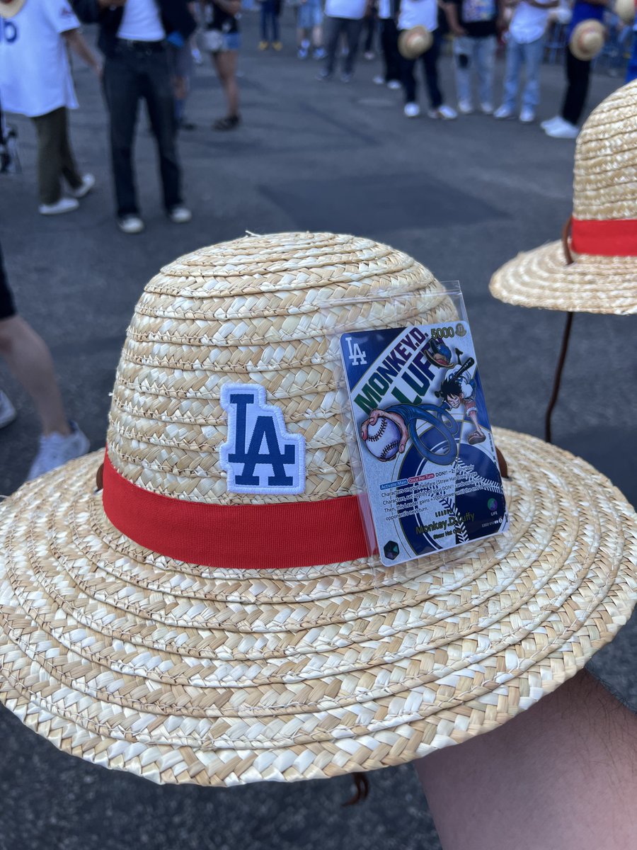 TurtleDude310's tweet image. I got Luffy’s Straw Hat &amp;amp; a One Piece trading card at Dodger Stadium!