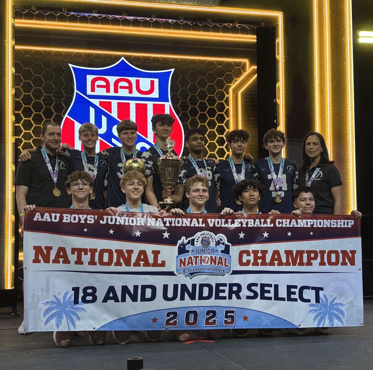 Yorkville Boys Volleyball tweet media