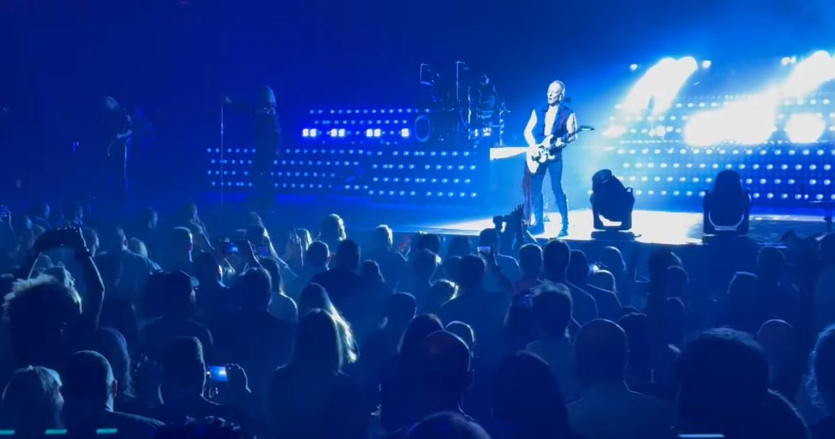 dltourhistory's tweet photo. Def Leppard News - #DefLeppard - Uncasville, CT 3rd Jul 2025 🇺🇸

#LiveUpdates - The show is on. Love Bites 📸

#setlist #uncasville #joeelliott
https://t.co/xjzM9BsiIl https://t.co/MLjsdluORX