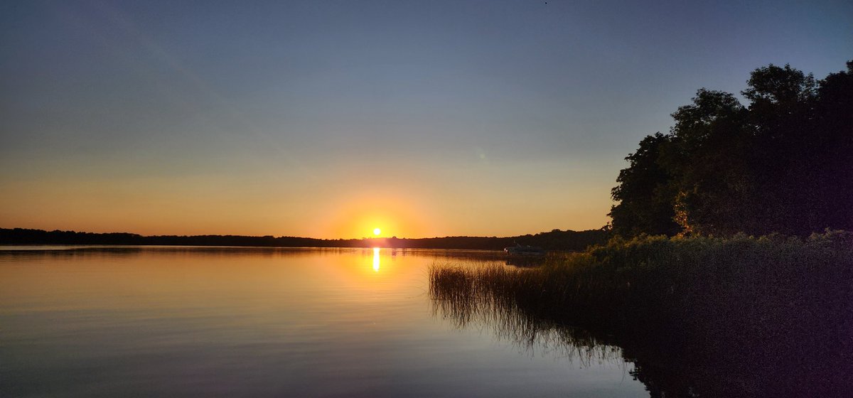 I have not taken a photo from here in nearly 9 years. WTHeck. One of my most cherished places to get a #mnsunsets