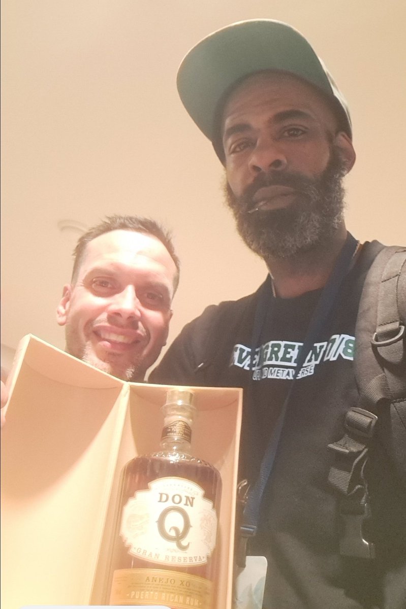 evergreenlahser's tweet image. This is bigger than @UplandMe Every collab Ive done so far, Ive met the person in real life.  We are our building #networks in #reallife @pr_obiwan72609 about 37 more to come. Lol