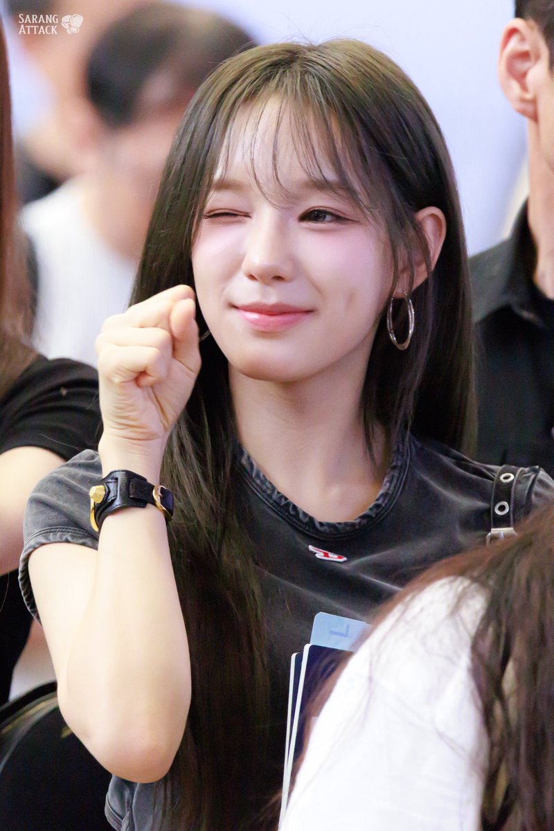 sarangattack's tweet image. 250704

#izna #이즈나 #RYUSARANG #유사랑
