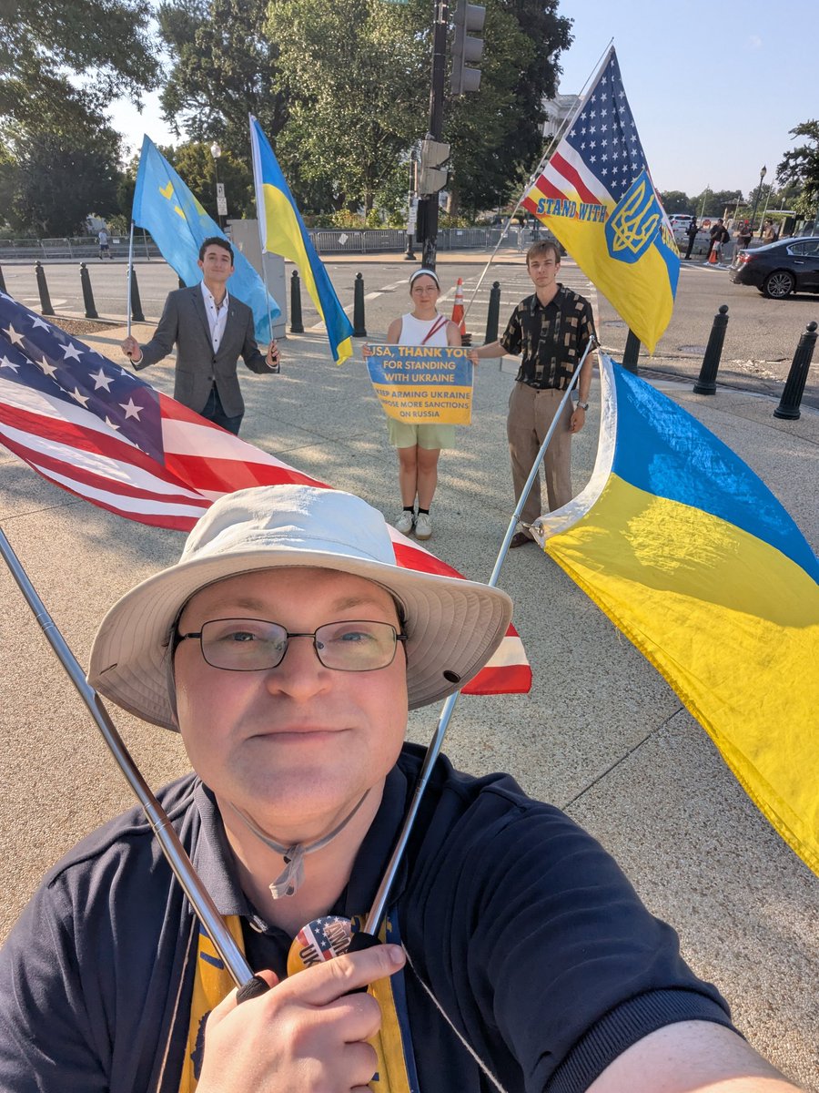 ukrainerallydc's tweet image. Schedule for July 4-6
Friday, we will join the 4th of July parade 🇺🇸 with @UnitedHelpUA
Time: 11:30AM
Jefferson ave & 7th street by Hirshhorn Museum
Saturday and Sunday
Lafayette Park 5-7pm
Call your members of Congress!
#CrimeaIsUkraine