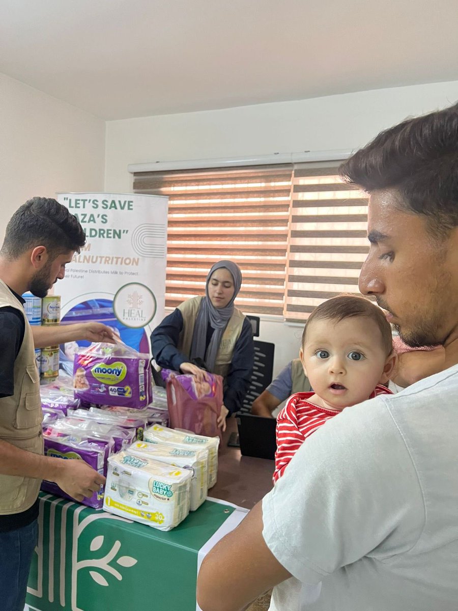 healpalestine_'s tweet image. July 2, 2025- In the midst of tragedy and under a relentless blockade, G za’s children are facing unimaginable hardship. In response to these catastrophic conditions, HEAL Palestine has begun distributing infant formula, nutritional supplements, and diapers through its medical…