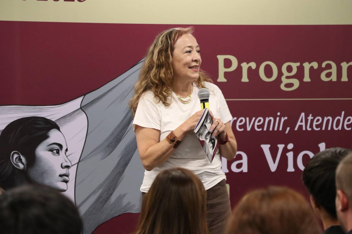 mujeresgobmx's tweet photo. Desde Puebla, la subsecretaria @GomezSaracibar encabeza la Conferencia para juventudes: Procesos participativos para la construcción comunitaria del #PIPASEVM.
Encuentro donde jóvenes dialogaron sobre sus problemáticas y propusieron soluciones para erradicar violencias. https://t.co/v43yatPbPx