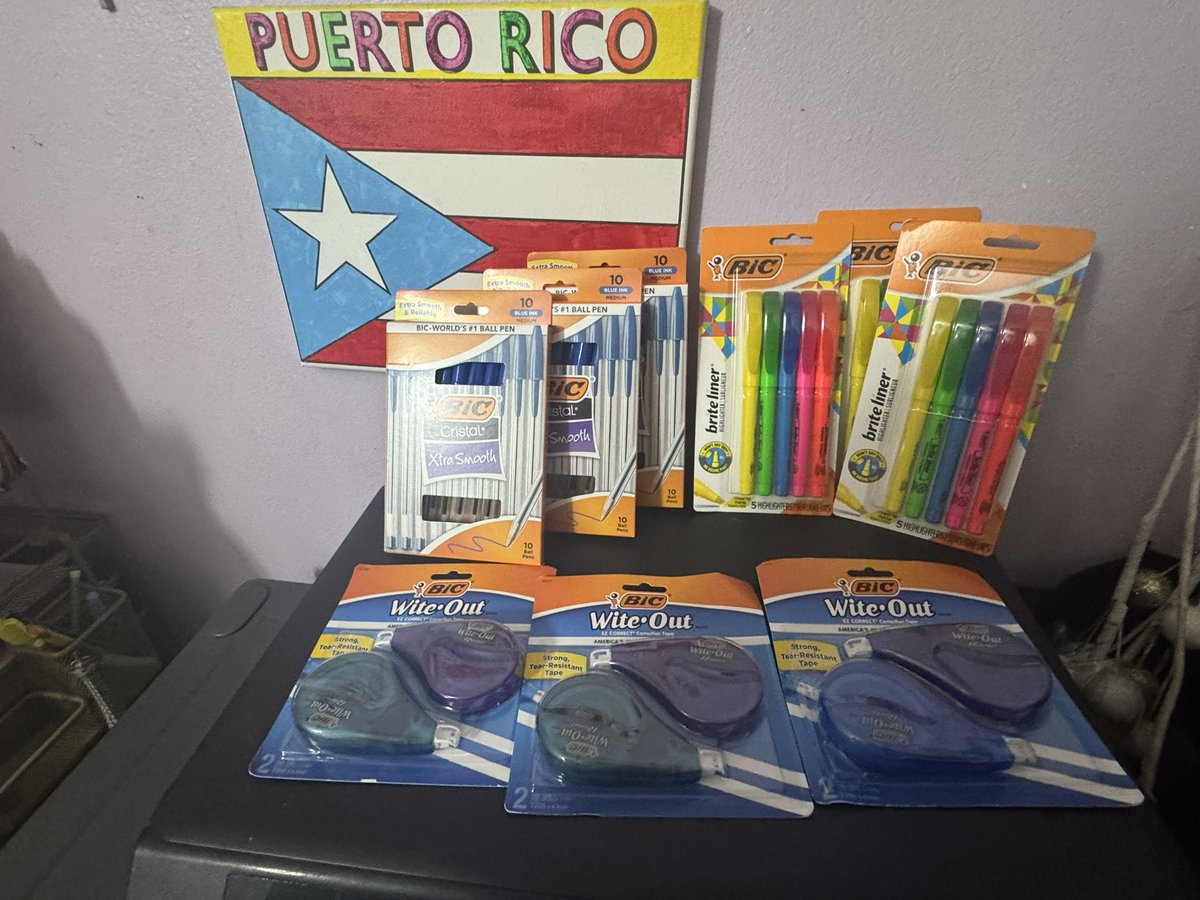 JulevelynMarie's tweet image. Thanks to the charitable soul for the support. We continue to share the list, there are still little things that are needed for the back to school. #teachertwitter #clearthelist shorturl.at/YO0yP