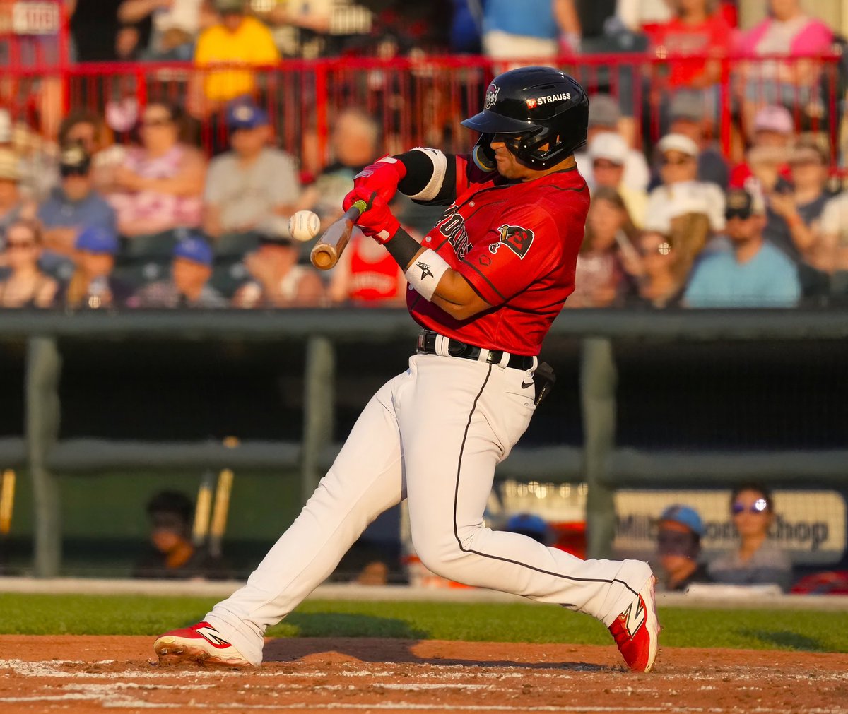 Mike Godlewski (@mike76godlewski) on Twitter photo .<a href="/erie_seawolves/">Erie SeaWolves</a> Carlos Mendoza smoked a single shot over the left field wall putting the Howlers on the board.
PC:Mike Godlewski/MiLB.com .<a href="/erie_seawolves/">Erie SeaWolves</a> Carlos Mendoza smoked a single shot over the left field wall putting the Howlers on the board.
PC:Mike Godlewski/MiLB.com