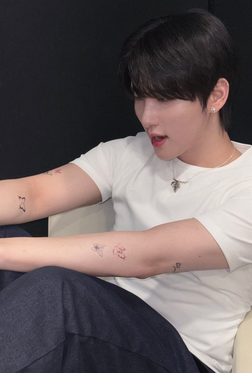 예뿌니 오늘 하루도 행복한 하루 보내기🧡