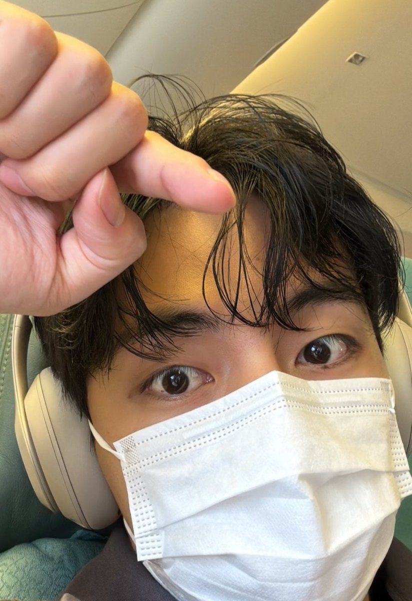 kthprettyhands's tweet image. and of course V🌟 on weverse 

“be careful”