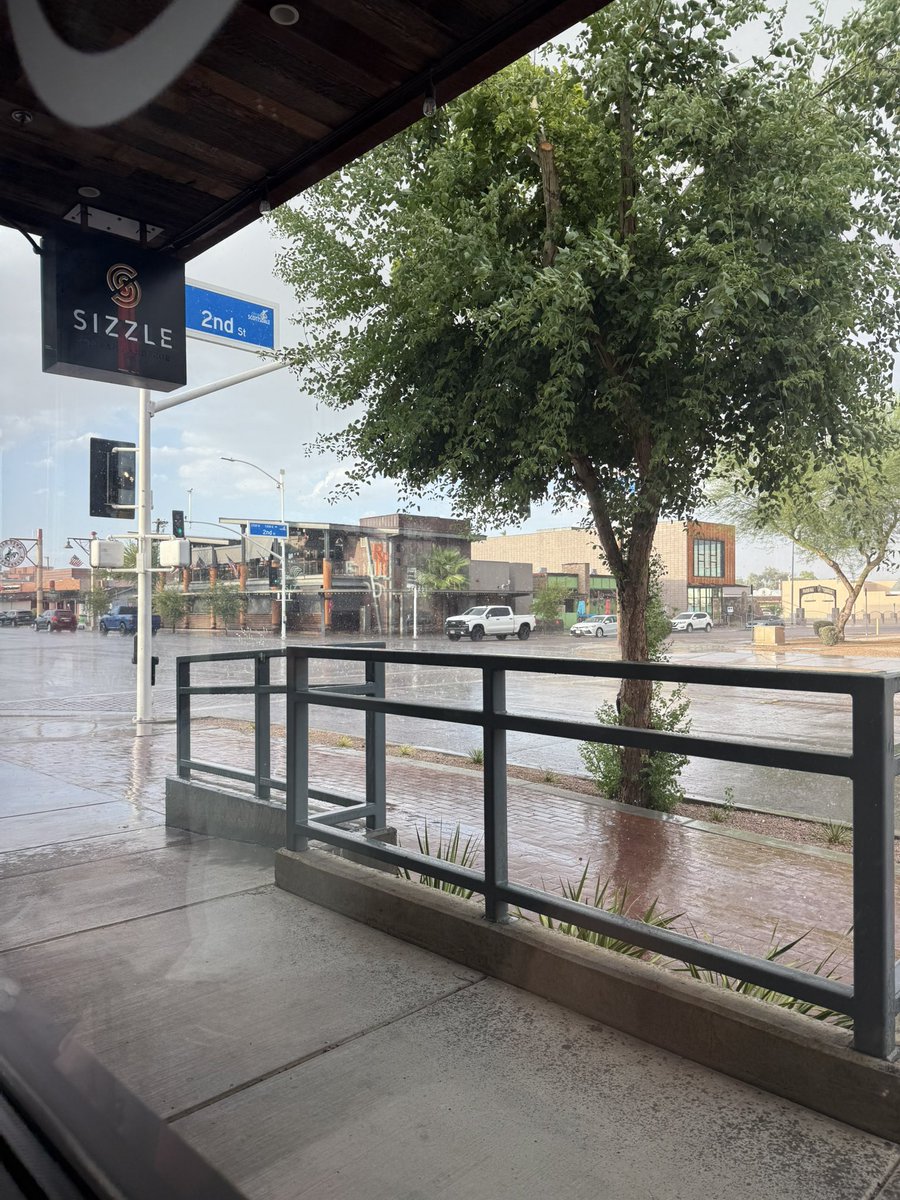 campeterpan's tweet image. Did I move to Seattle what fuck is falling out of the sky