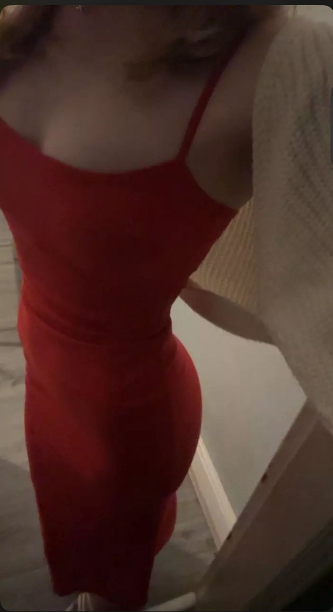 JayFun1p's tweet photo. Sexy chav slut Taylor (18) she loves sucking cock whenever whereever!!
#irl #chav #chavuk #teenirl #bop #bopper https://t.co/rtq0gbg2GD