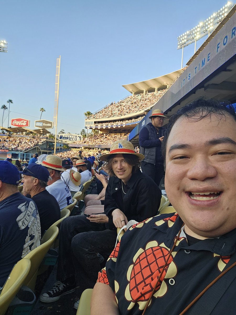 DSG scarra tweet media