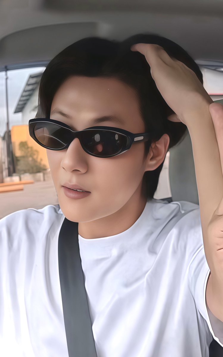 Anntrack tweet media