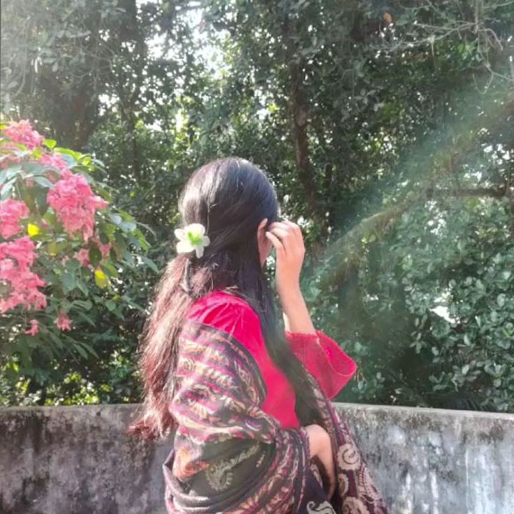 बस बेपरवाह सी जिन्दगी पसंद है मुझे, 
ना किसी की पसंद हूँ, ना कोई पसंद है मुझे...!!

शुभ प्रभात साथियों 😊