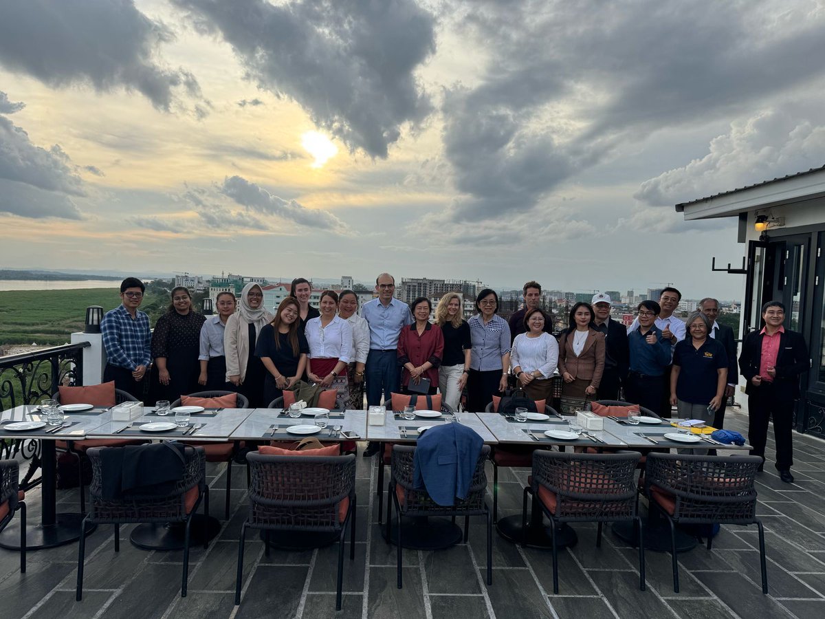 HEALenviron's tweet image. SE Asia | Thank you!
@HEALenviron wraps up an incredible series of visits & regional workshops across #Cambodia, #Thailand & #Laos, we extend our deepest thanks to all the partners from Australia & Southeast Asia who supported/participated in #HEALHAZE #CANBREATHE collaborations
