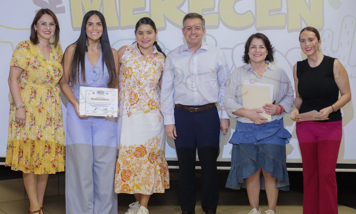 El Portal de la Gente (@portaldelagente) on Twitter photo Realiza Congreso de Sonora tercer foro sobre derechos de la niñez y adolescencia en Nogales
<a href="/CongresoSon/">Congreso Local Son</a> <a href="/DelValleColosio/">Omar Del Valle Colosio</a> <a href="/gfelix02/">Gabriela Félix</a> <a href="/denigastelum/">Deni Gastélum B.</a> #Sonora
elportaldelagente.mx/2025/07/realiz… Realiza Congreso de Sonora tercer foro sobre derechos de la niñez y adolescencia en Nogales
<a href="/CongresoSon/">Congreso Local Son</a> <a href="/DelValleColosio/">Omar Del Valle Colosio</a> <a href="/gfelix02/">Gabriela Félix</a> <a href="/denigastelum/">Deni Gastélum B.</a> #Sonora
elportaldelagente.mx/2025/07/realiz…