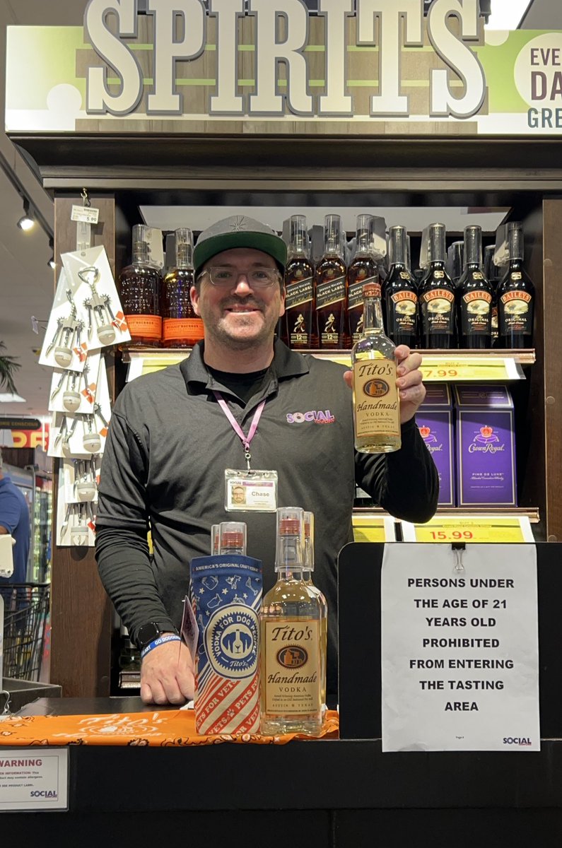4th of July eve sampling out some <a href="/TitosVodka/">TitosVodka</a> here at <a href="/RalphsGrocery/">Ralphs Grocery</a> #LaCanada for <a href="/SocialSampling/">Social Sampling</a> 
#titos #titosvodka #ralphs #socialsampling
