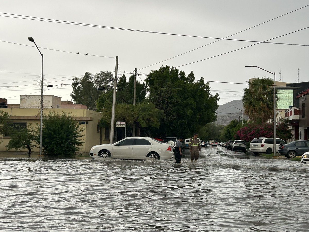 Llueve, se inunda Torreón y las autoridades dirán que son “lluvias atípicas” en 3, 2, 1…