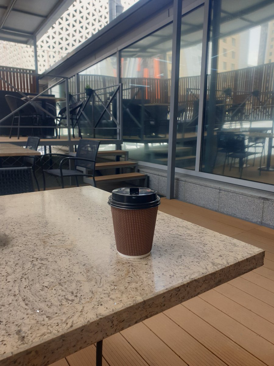 хуралдана даа...