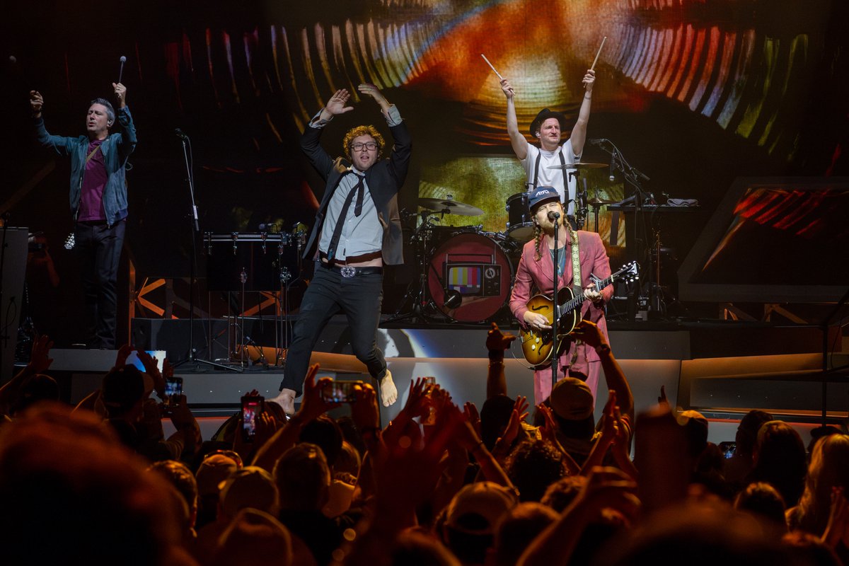 EricaPhotog's tweet image. .@thelumineers perform on stage at #SPAC in #Saratoga @livenationtoga