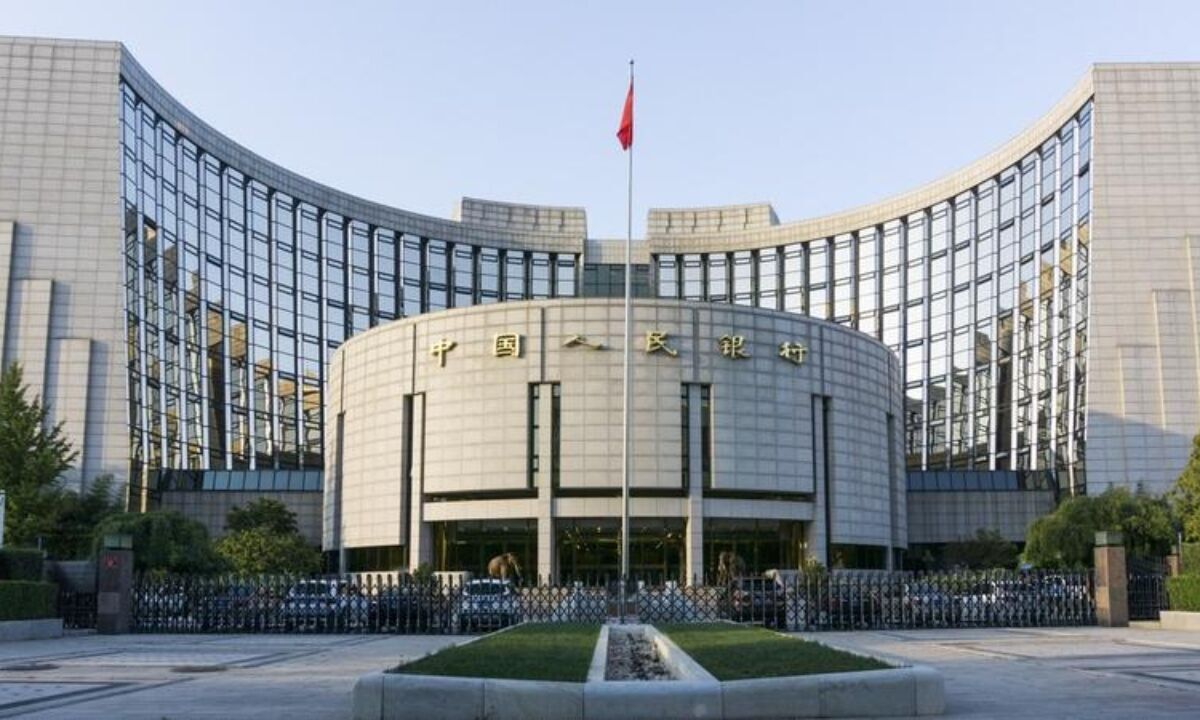 OperacaoPhoenix's tweet image. 🇨🇳 NEW: China's largest retailer JD. com and Alibaba's fintech arm Ant Group are lobbying the central bank to launch yuan-based #stablecoins, aiming to boost the yuan's global role and challenge US dollar dominance in digital payments.

#China #Bitcoin #Word #Crypto #America