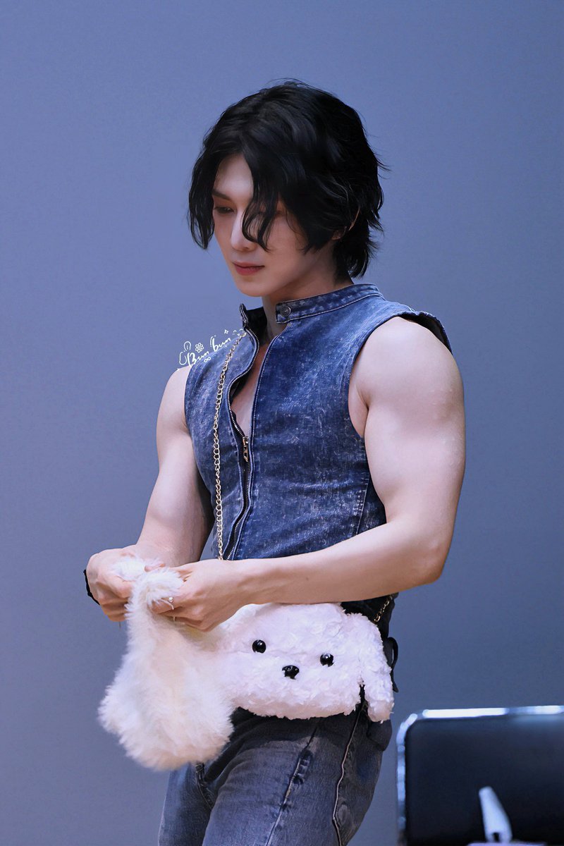 250615 애플뮤직 팬싸

໒꒰ྀི ˶ෆ . ෆ˶  ꒱ྀི১

#yeosang #ateez #여상 #에이티즈