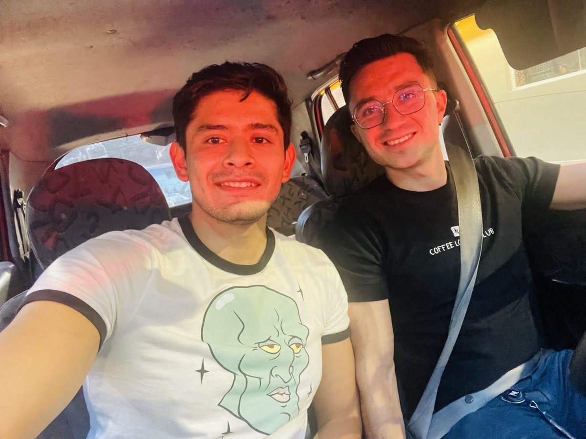 Nada me gusta más que salir del trabajo y volver a casa con alguien que quiero. 

Soy afortunado. Somos afortunados. Esa es la abundancia de la vida. <a href="/rusejo_/">José Carlos</a>
