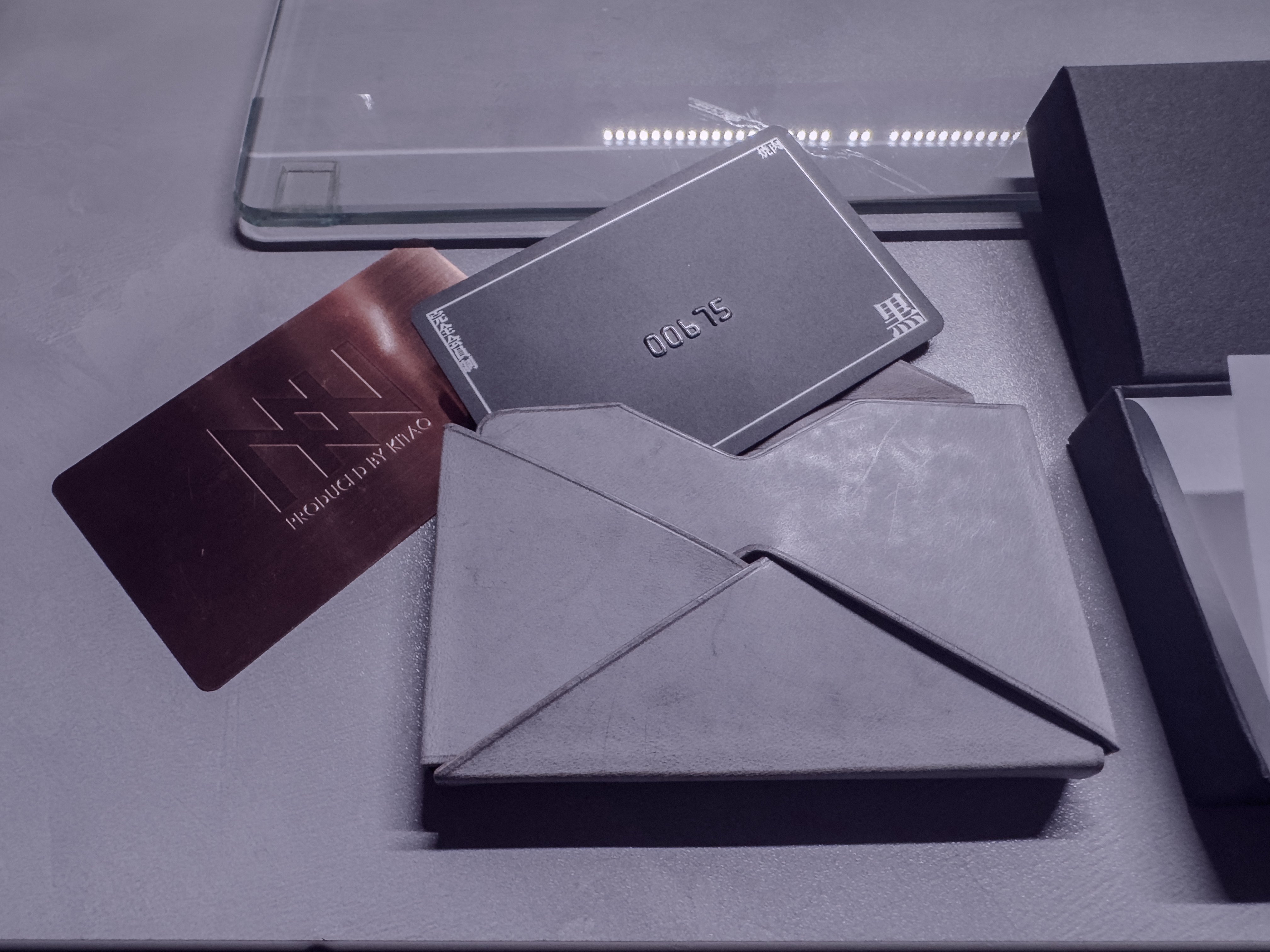 syrinx 二つ折りペーパーカバー syrinx 二つ折りペーパーカバー