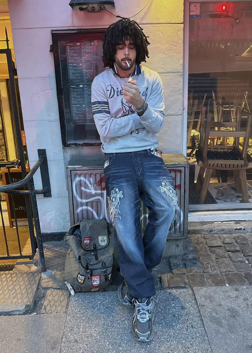⚔️ (@beenready2die) on Twitter photo 