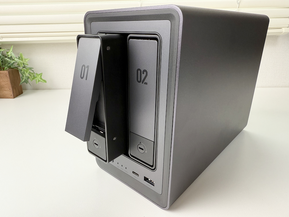 wynn_sma's tweet image. UGREENのNASync DXP2800を提供いただいたので、NASをQNAPのものから乗り換えました！
wynn-blog.com/ugreen-nasync-…

✅初期設定がスマホ1台で完結
✅アプリがとにかく使いやすい

アプリでNAS内のファイル名・フォルダ名検索ができるのが個人的にものすごく便利でした👍

#UGREEN 
#NASync 
#pr